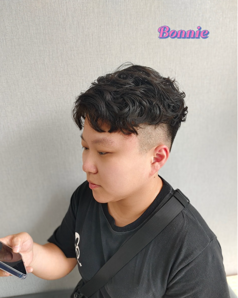 羊毛捲系列,韓系慵懶氛圍感,輕鬆呈現線條紋路 羊毛捲-沙鹿燙髮推薦