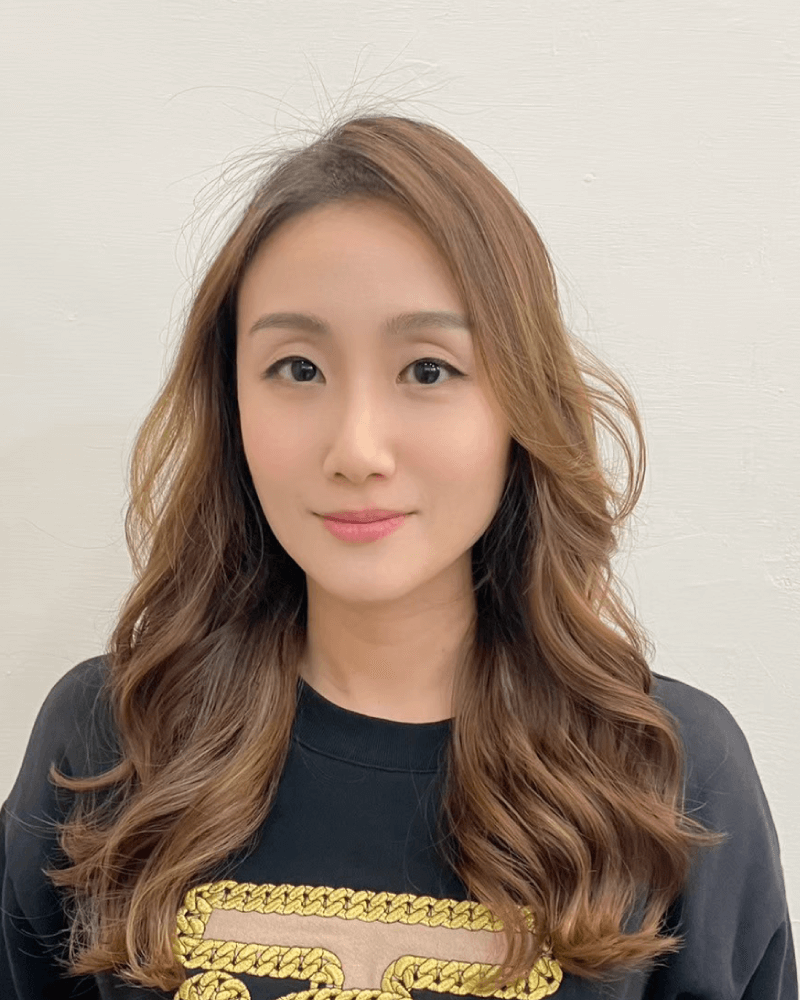 莉卡招牌-鬆軟木馬燙-鬆軟自然-適合任何髮長-扁塌細軟髮首選-有不容易捲的困擾 就交給我 鬆軟木馬燙-北勢燙髮推薦
