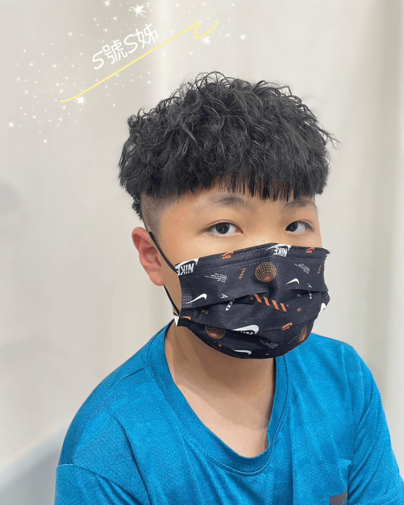 錫紙燙,增加頭髮的澎度,擺脫稚氣更加有型 錫紙燙-北勢燙髮推薦